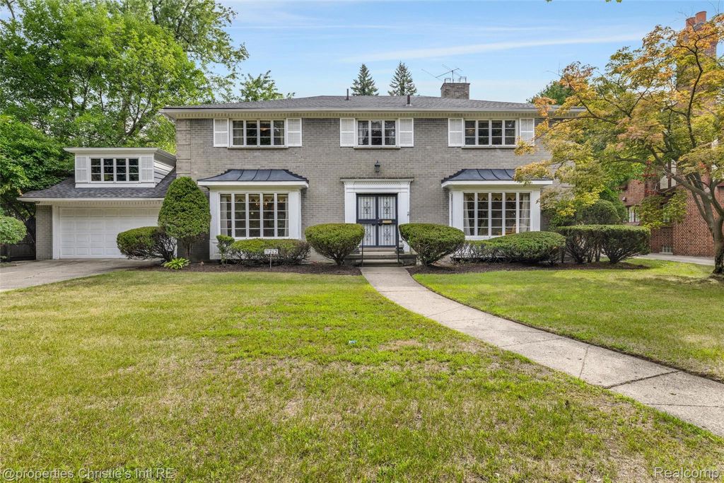 19262 Strathcona Drive, Detroit city