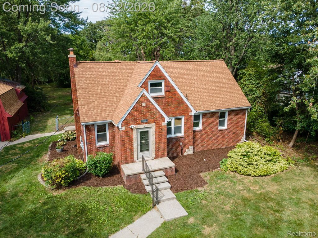 20997 Flora Street, Roseville city