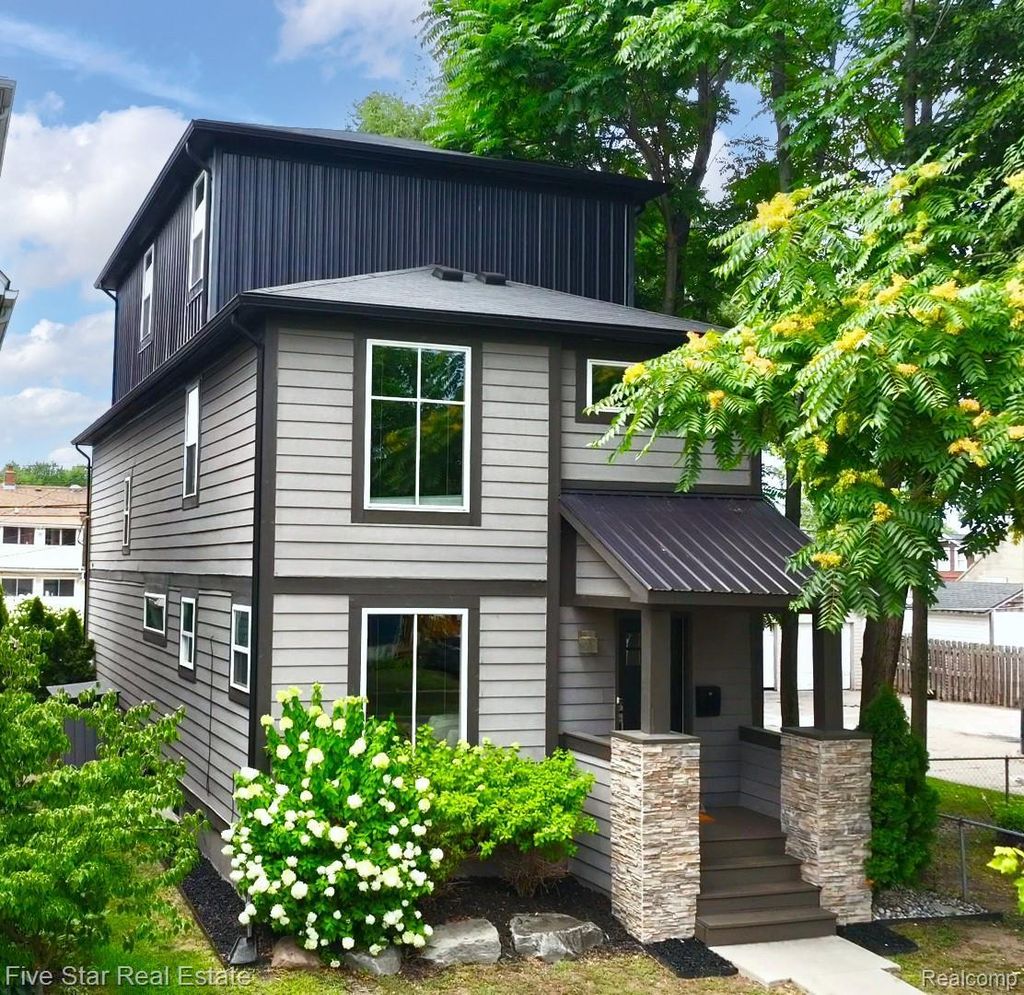 501 N Center Street, Royal Oak city