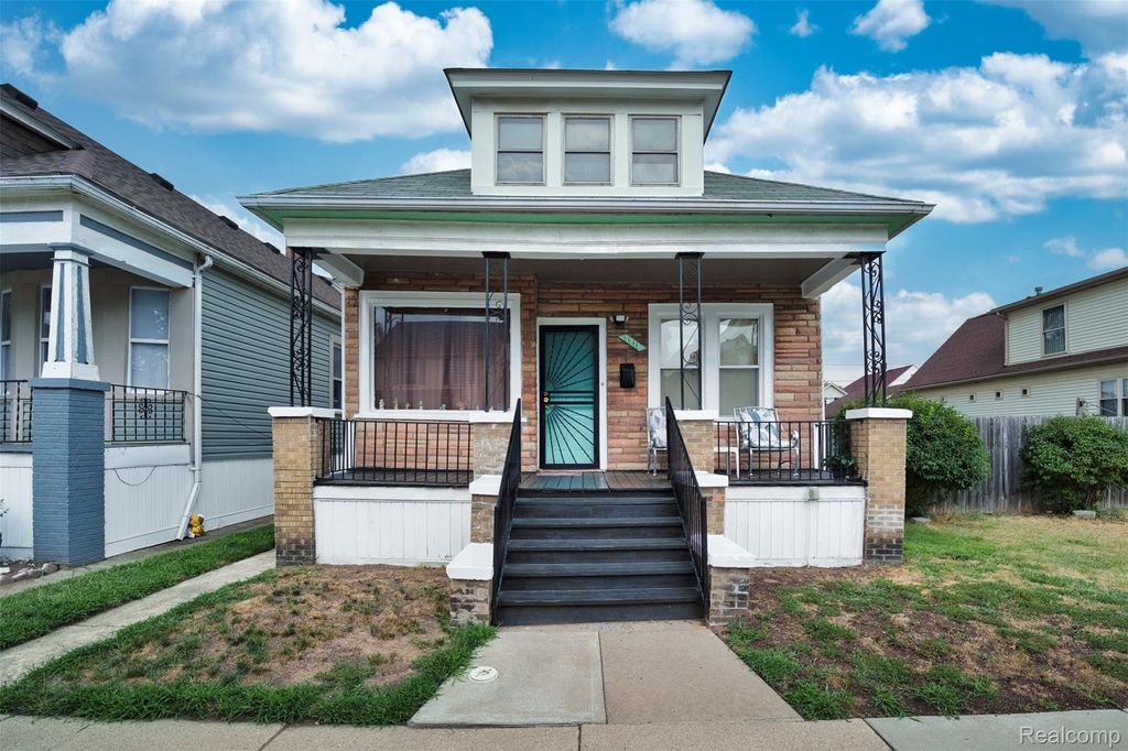 3911 Yemans Street, Hamtramck city