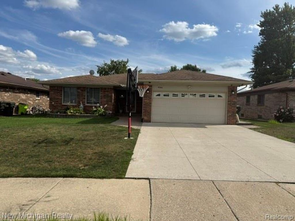 4966 Peachtree Drive, Sterling Heights city