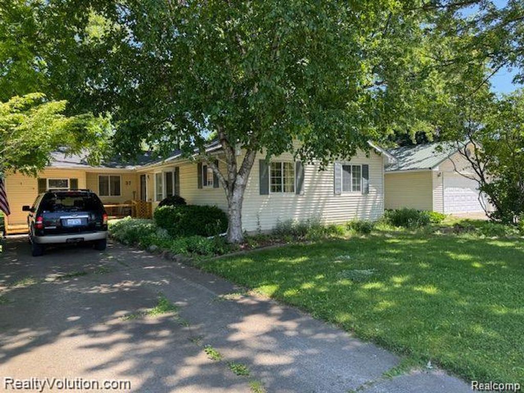 37 Maple Valley Street, Sandusky city