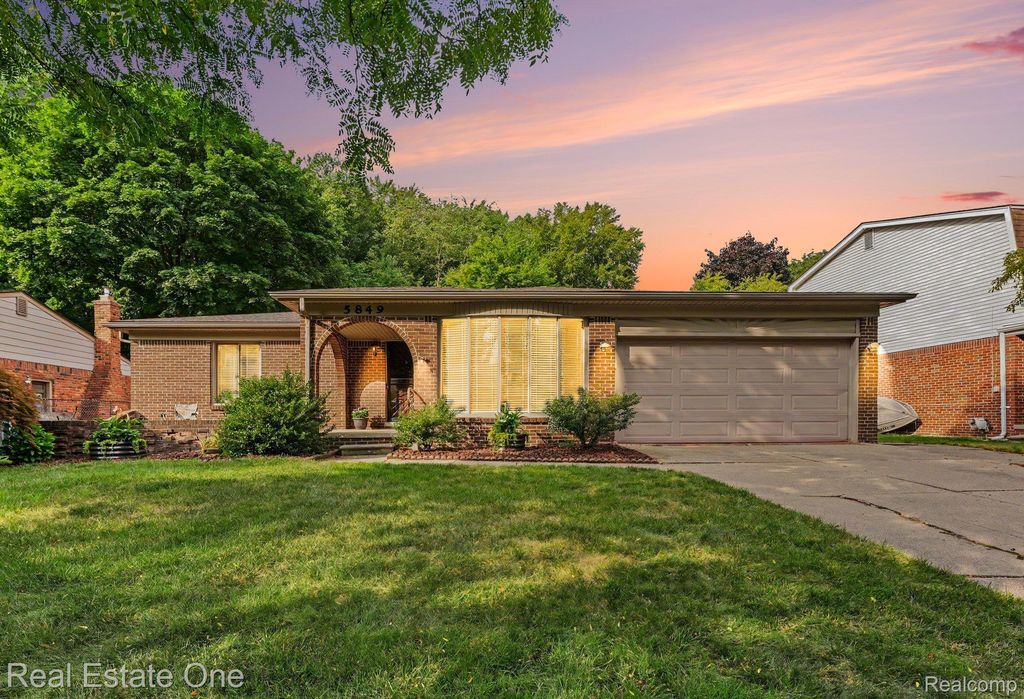 5849 Bingham Drive, Troy city