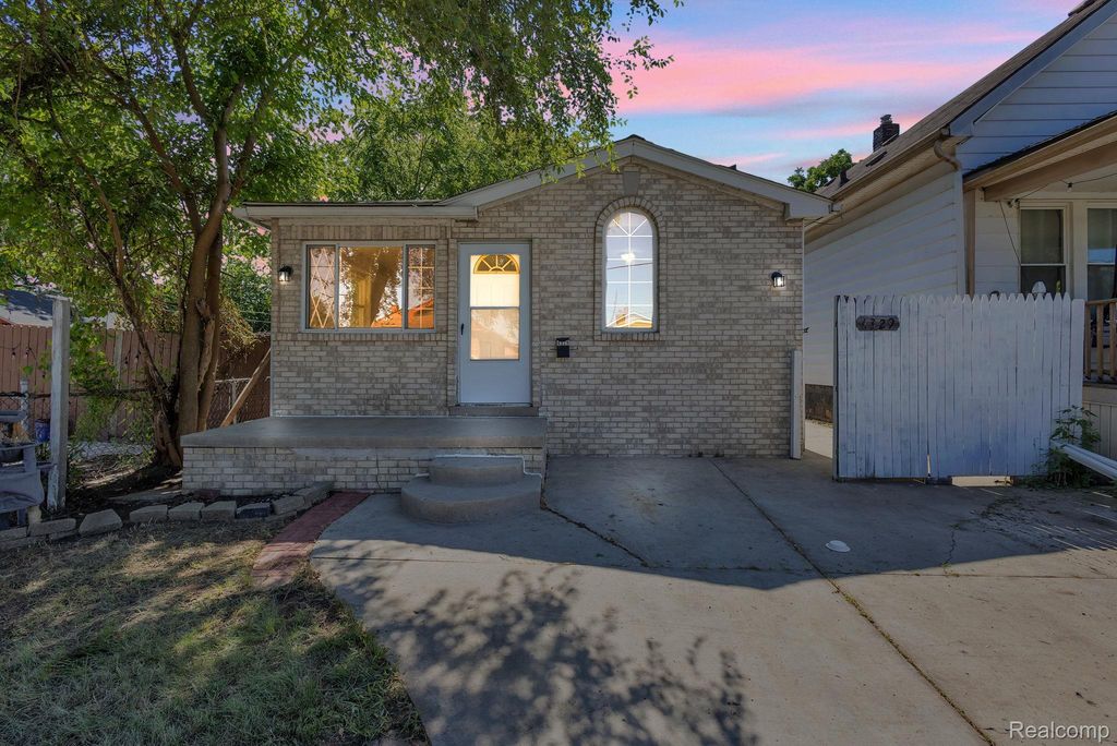 4329 11th Street, Ecorse city