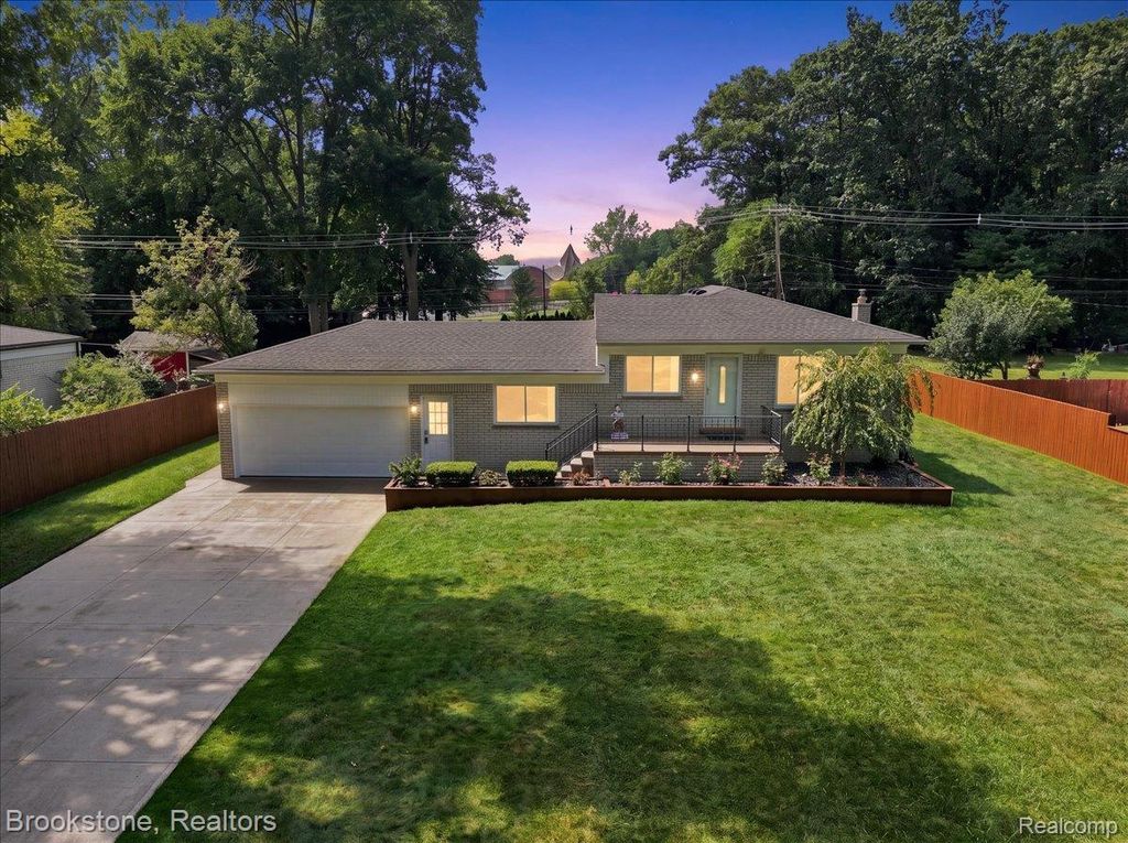 2494 Frankson Avenue, Rochester Hills city
