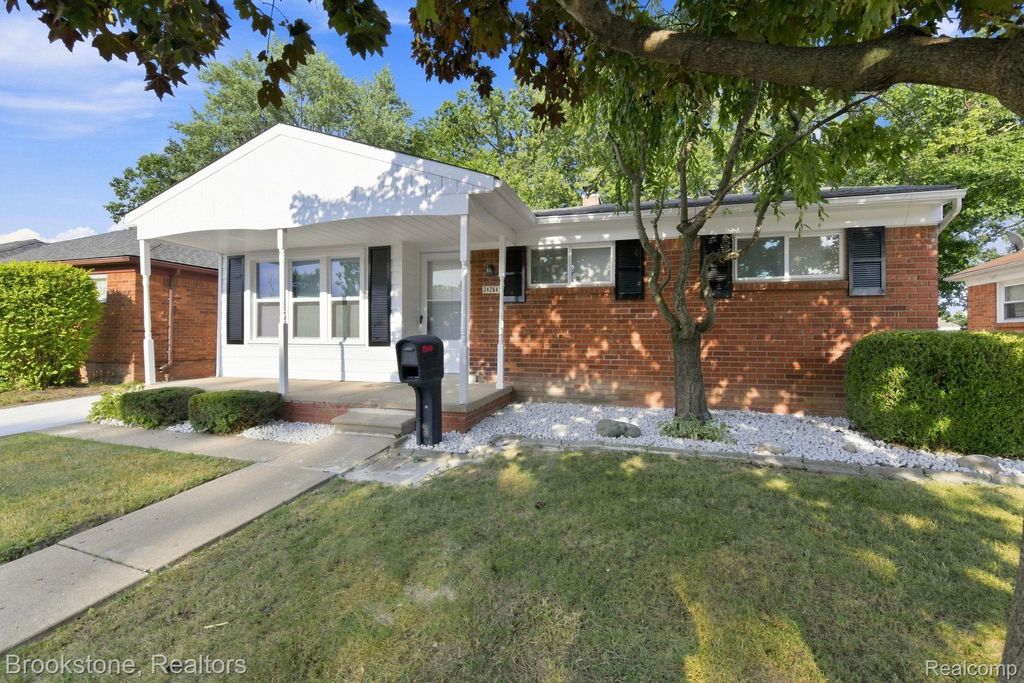 24264 Wilmot Avenue, Eastpointe city