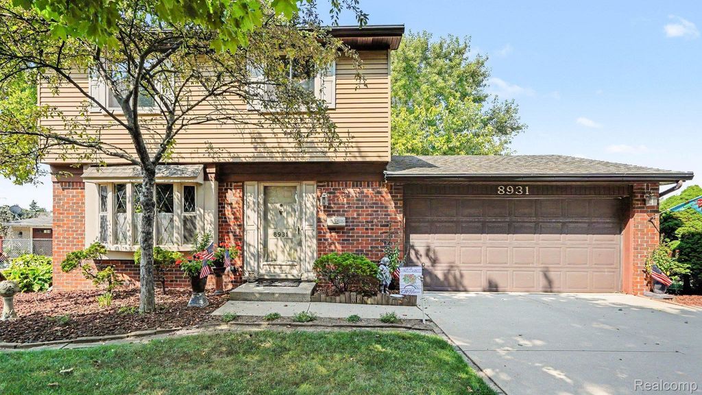 8931 Briarwood Drive, Plymouth