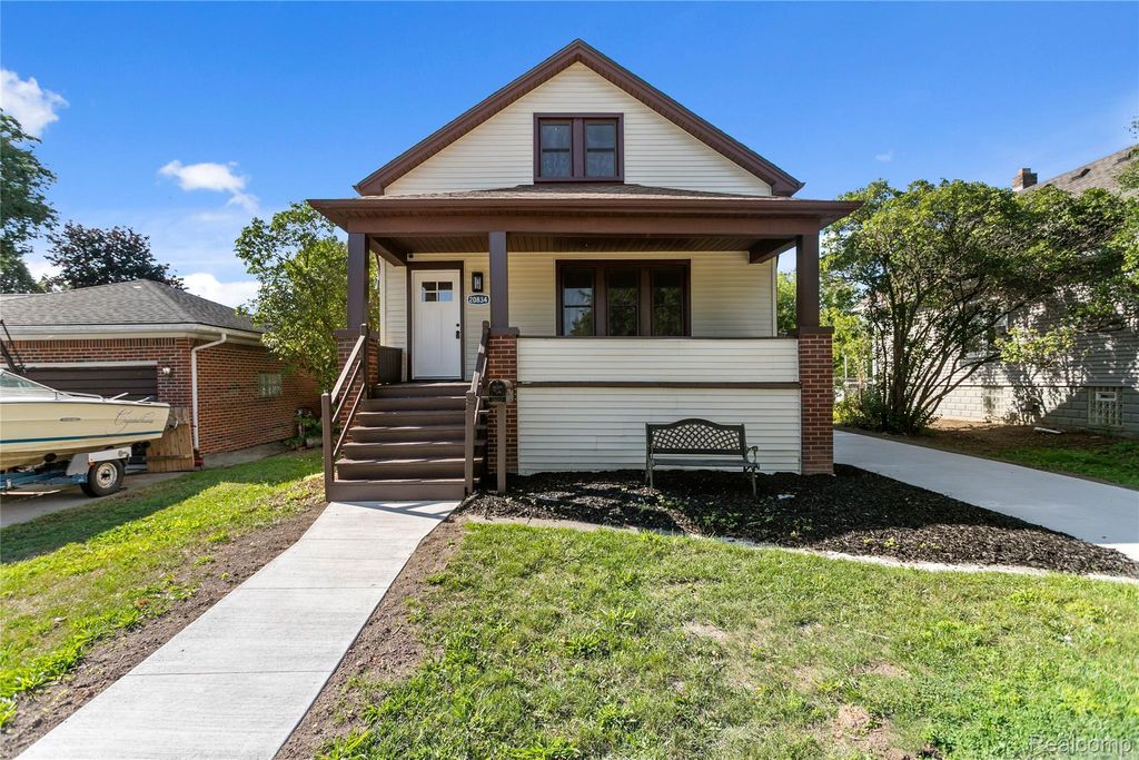 20834 Ardmore Park Drive, St. Clair Shores city