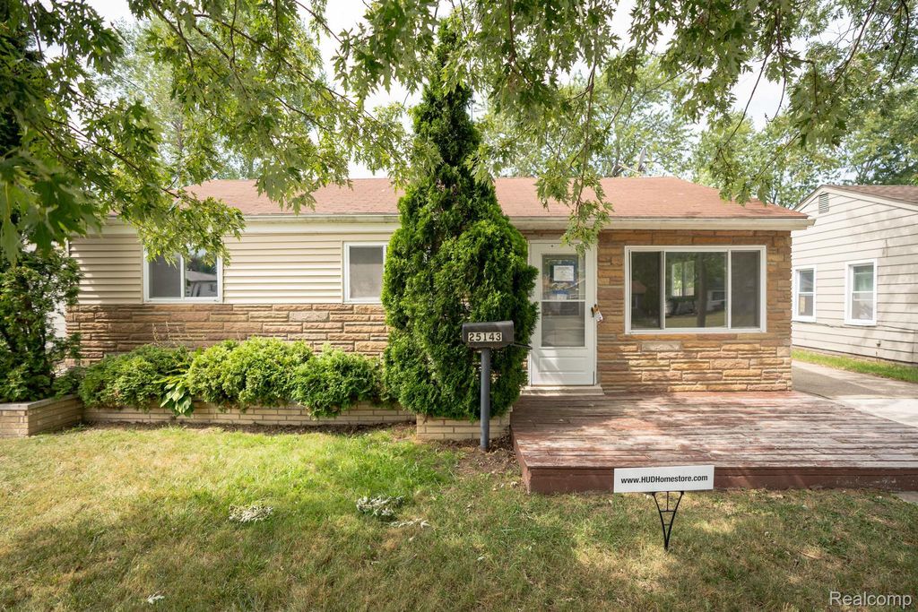 25143 Fern Street, Roseville city