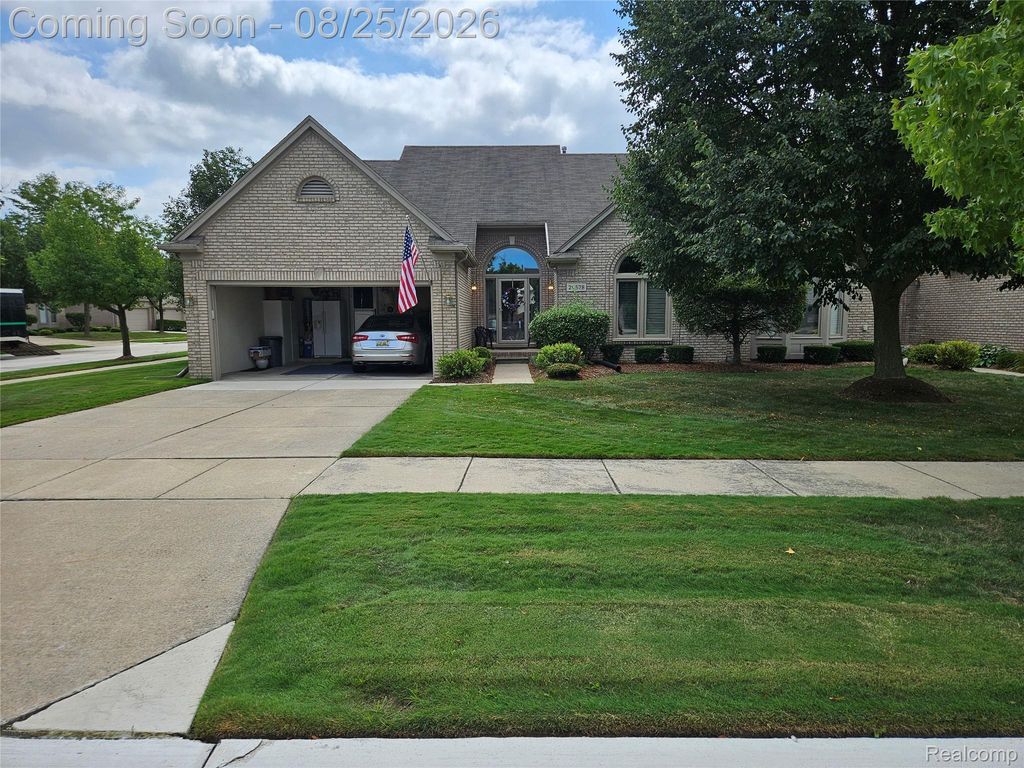20578 Hillsboro Drive, Macomb