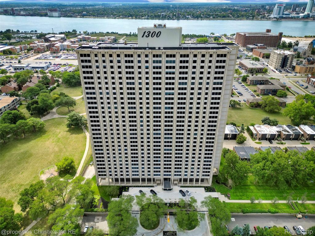 1300 E Lafayette Street 903, Detroit city