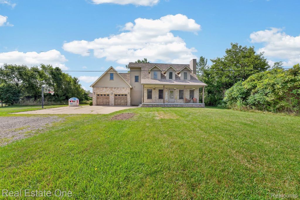 39755 Willow Road, Sumpter township