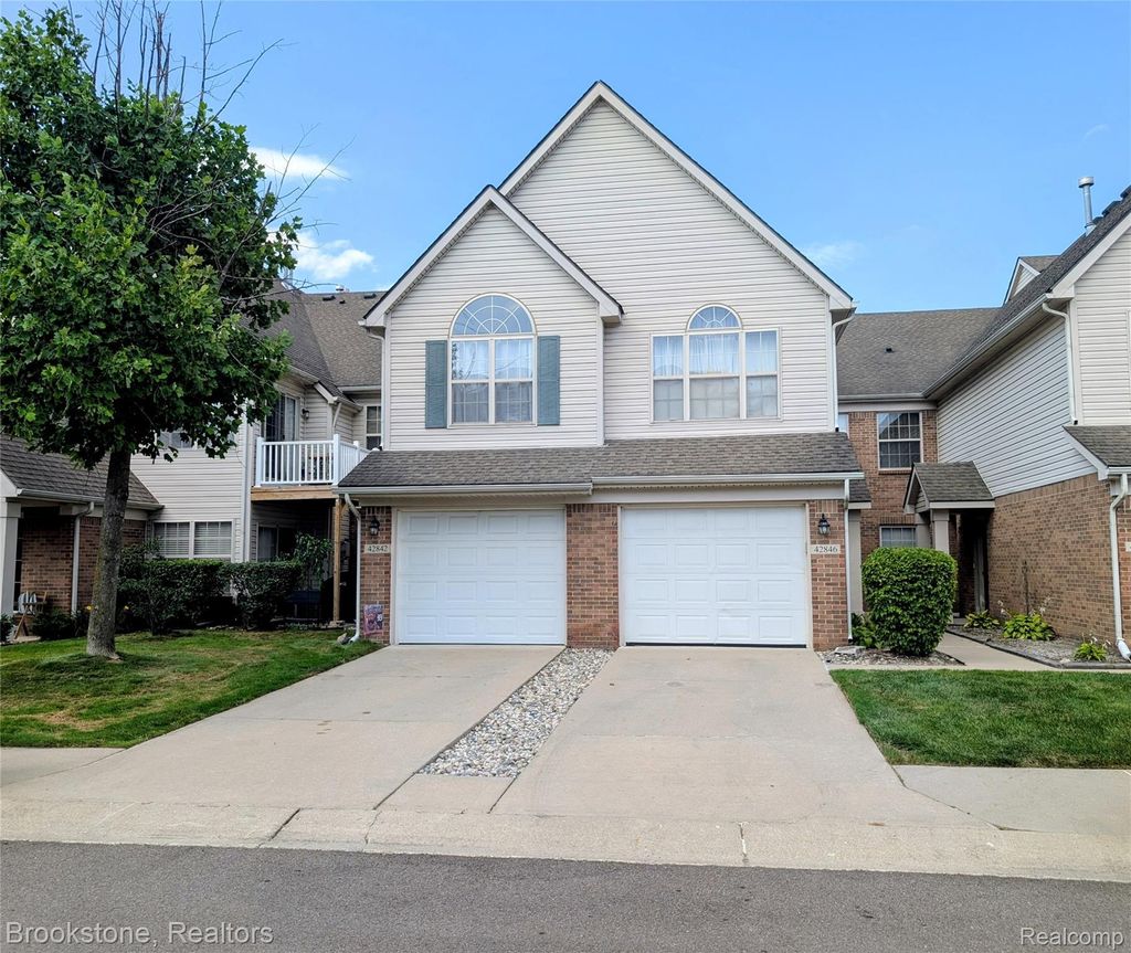 42842 Patty Lane, Van Buren Twp