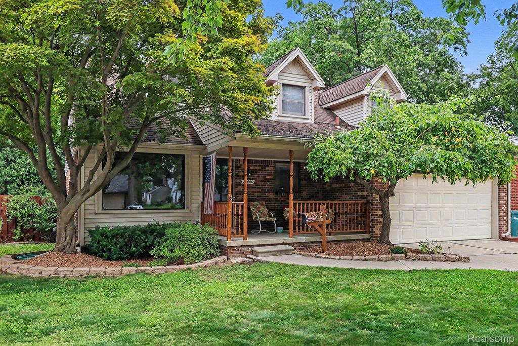 22900 Columbia Street, Dearborn city