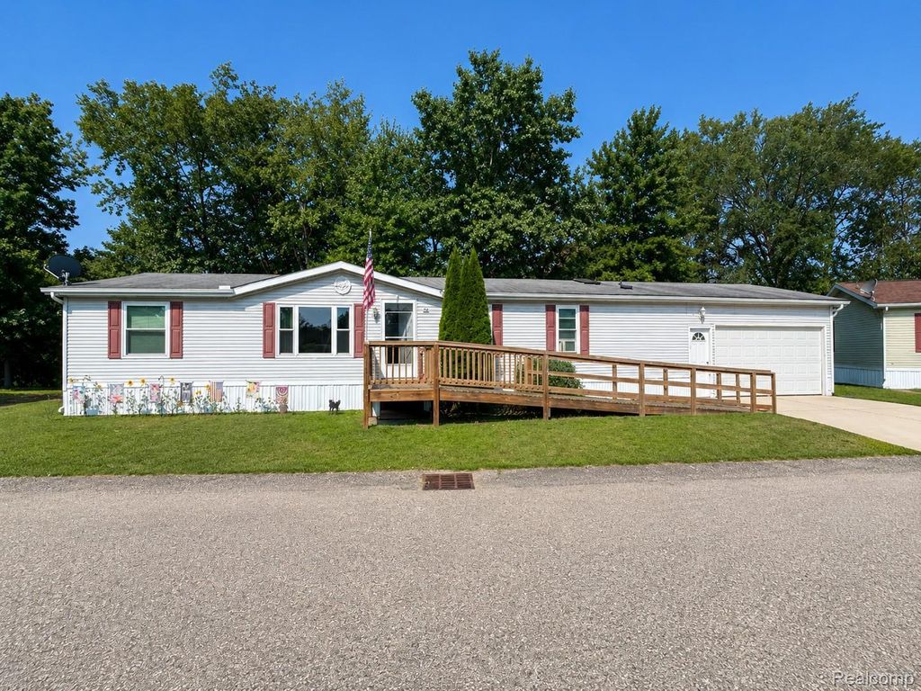 29 Dusty Trail, Bedford charter township