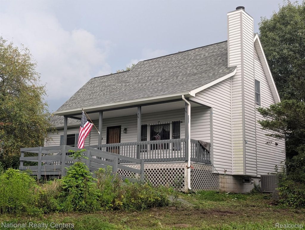 968 Tyrrell Road, Shiawassee township