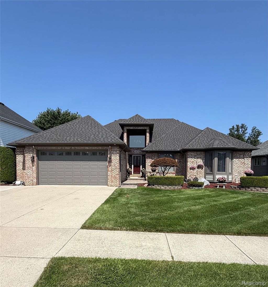 15979 Clinton Avenue, Macomb township