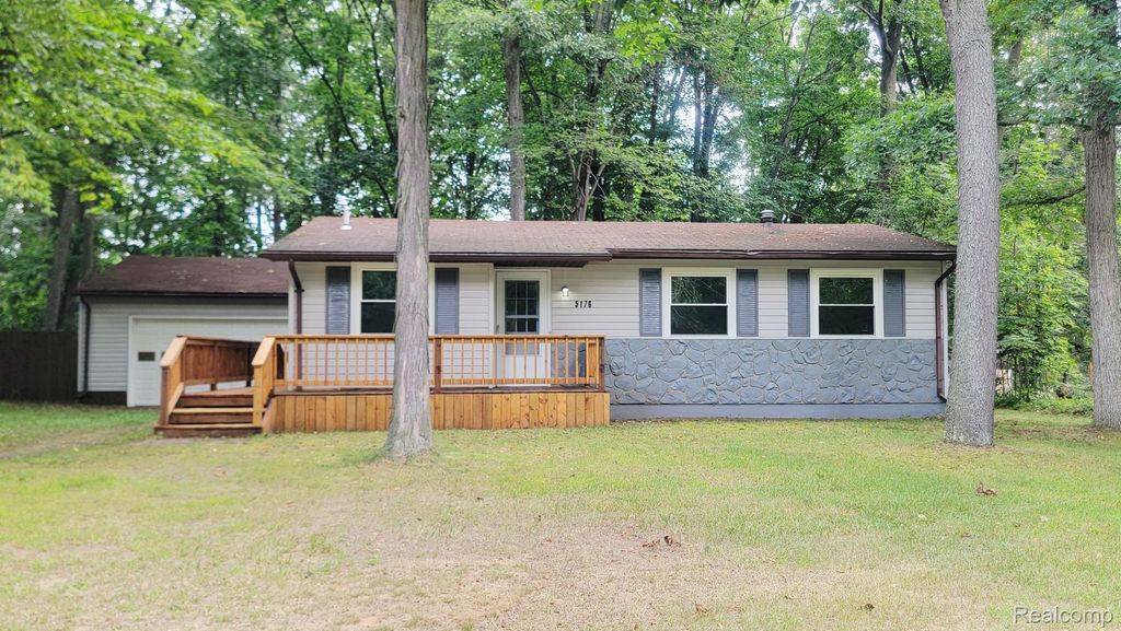 5176 Winchester Pass Road, Oregon township