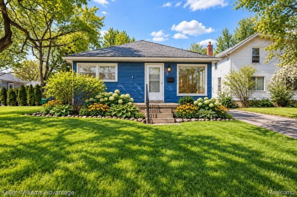 1624 11 Mile Road, Berkley
