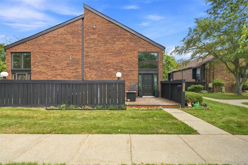 14138 Ziegler Street, Taylor