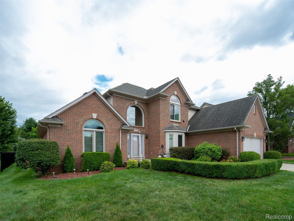 48746 Bradford Drive, Macomb township