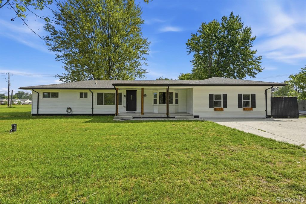 4655 Denton Road, Canton charter township