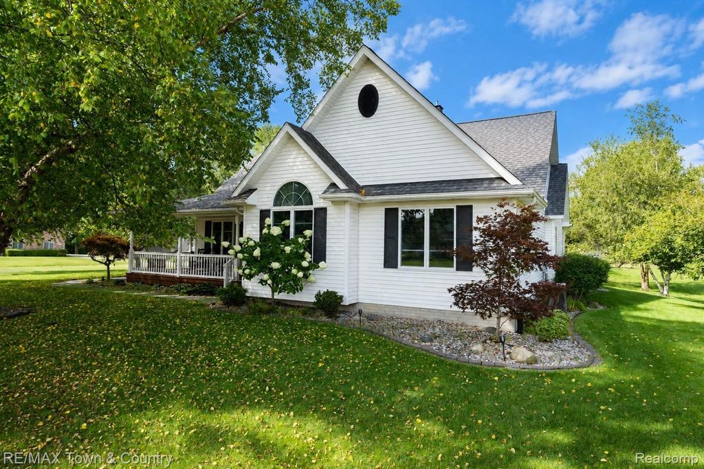 2315 Pebble Creek Drive, Flint charter township