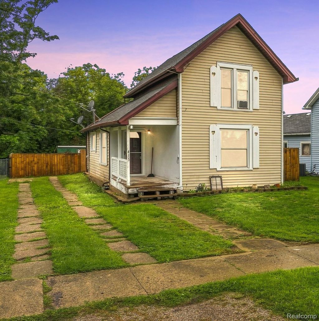 415 N Shiawassee Street, Shiawassee township