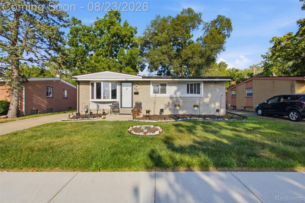 335 Bert Lane, Inkster city
