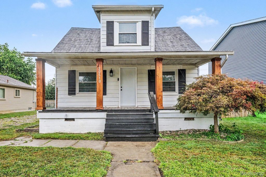 20510 Broadacres Street, Clinton charter township