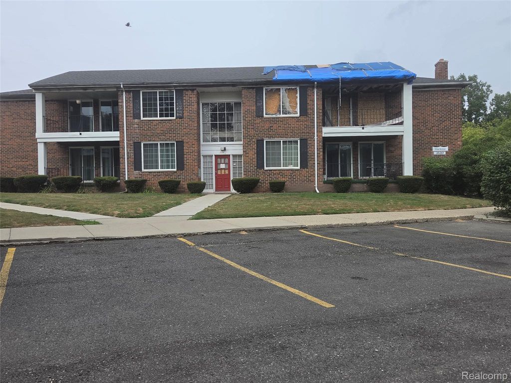 25361 Shiawassee Circle Apt 202, Southfield