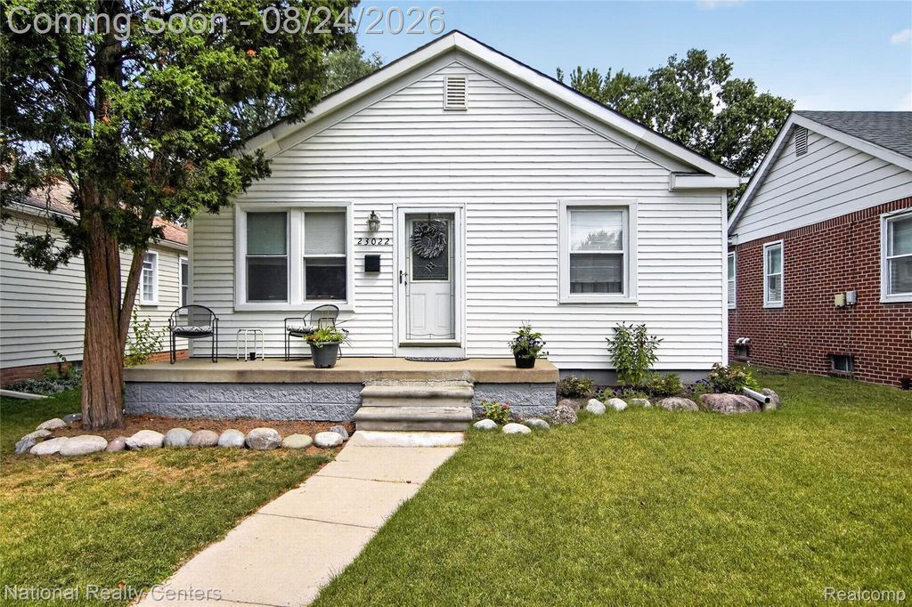 23022 Cleveland Street, Dearborn city