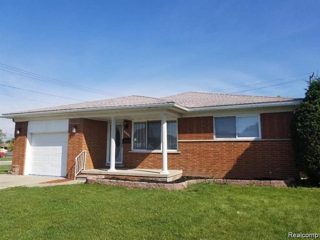 18203 Mott, Eastpointe city