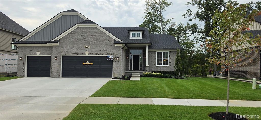 50691 Timberstone, Macomb