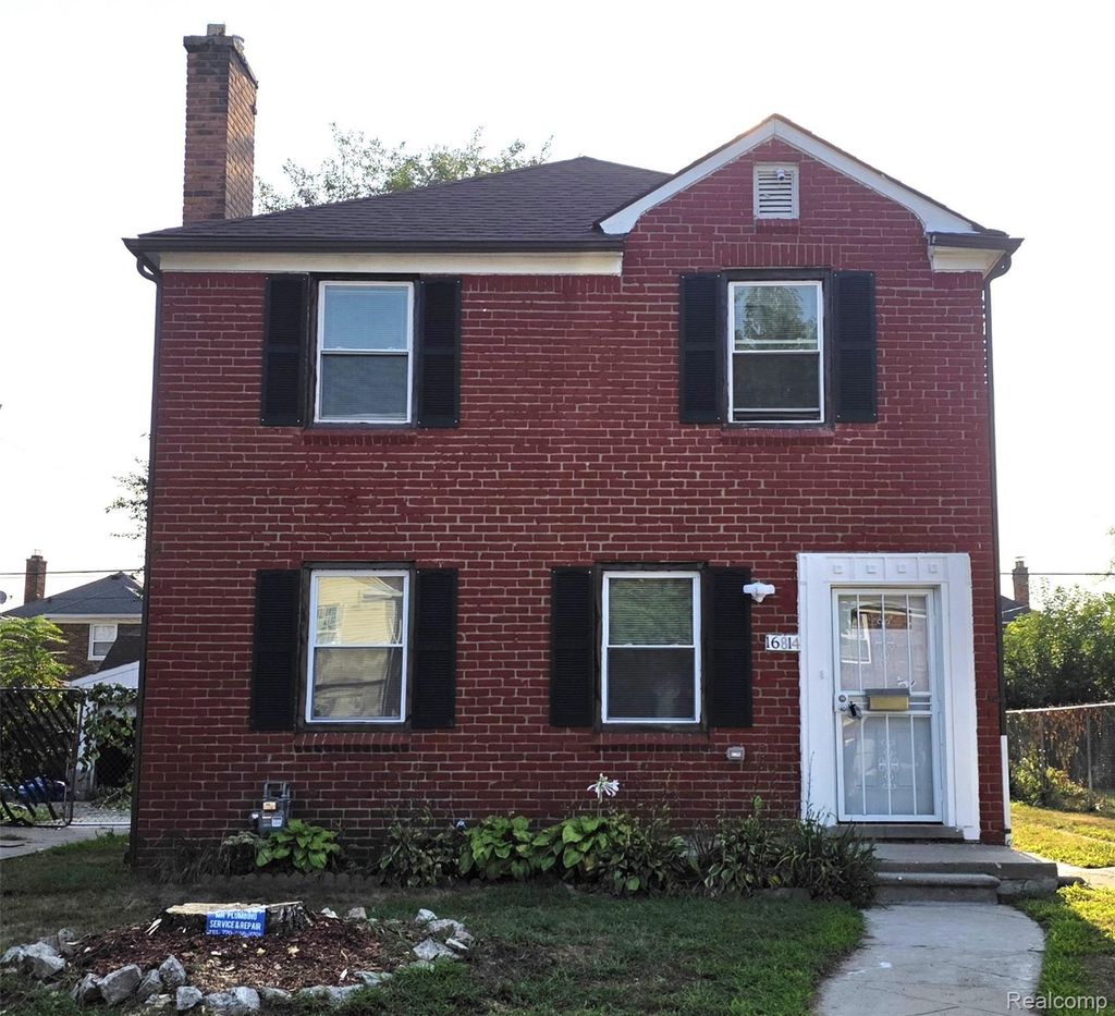 16814 Strathmoor Street, Detroit city