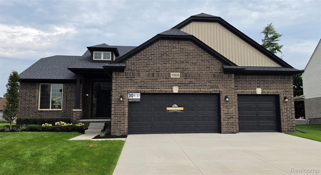 50606 Mistwood Drive, Macomb