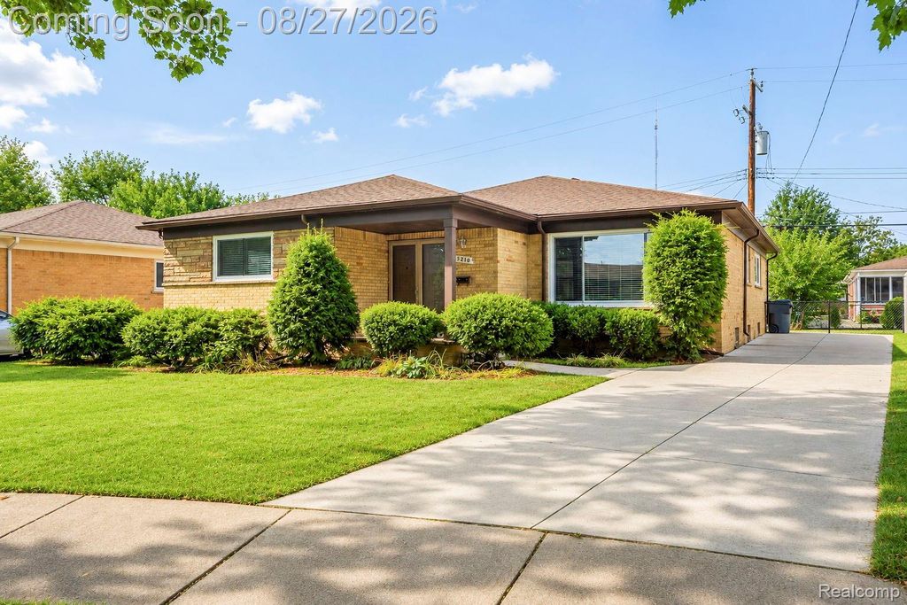 15210 Oakwood Drive, Oak Park city
