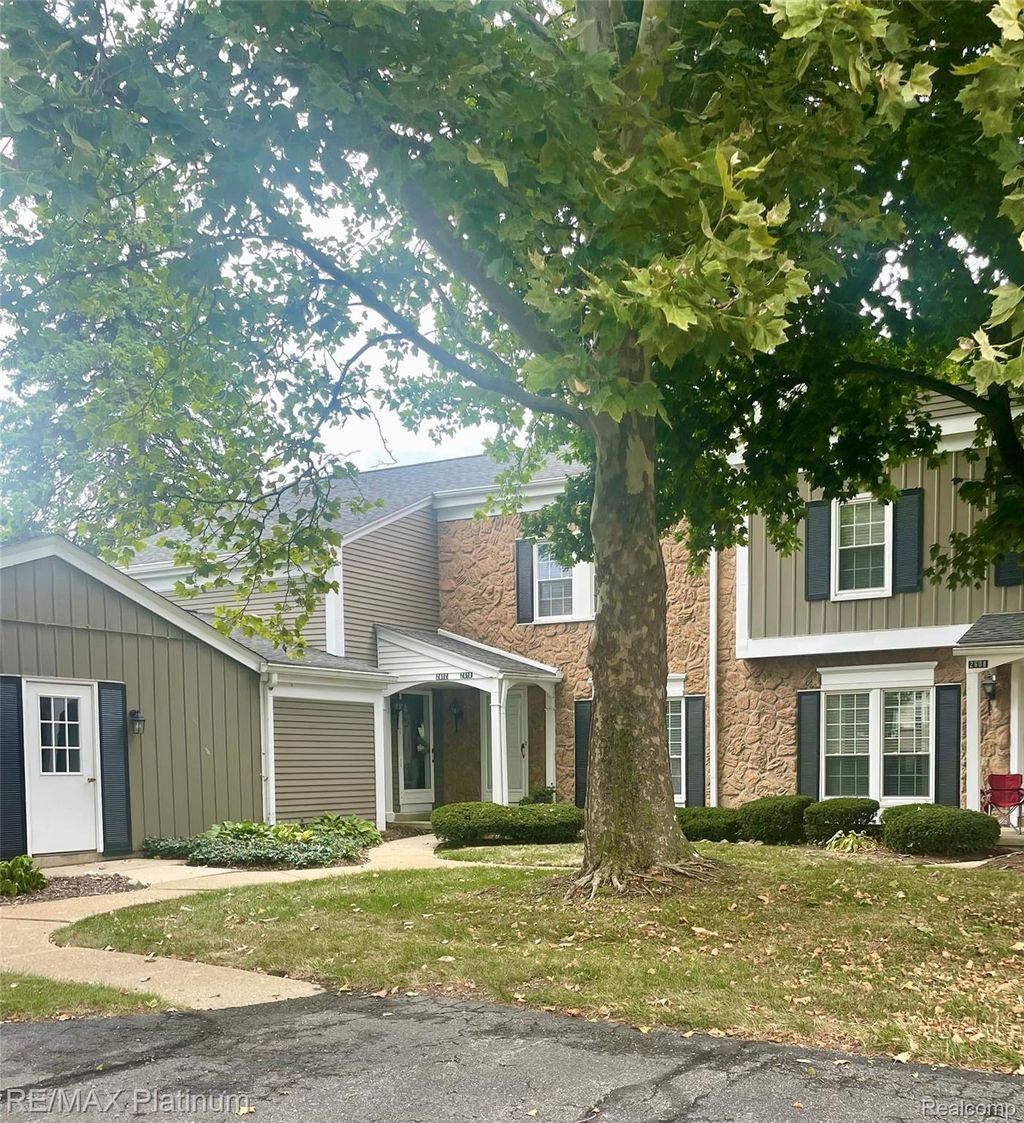 2612 E Williamsburg Circle N, Auburn Hills