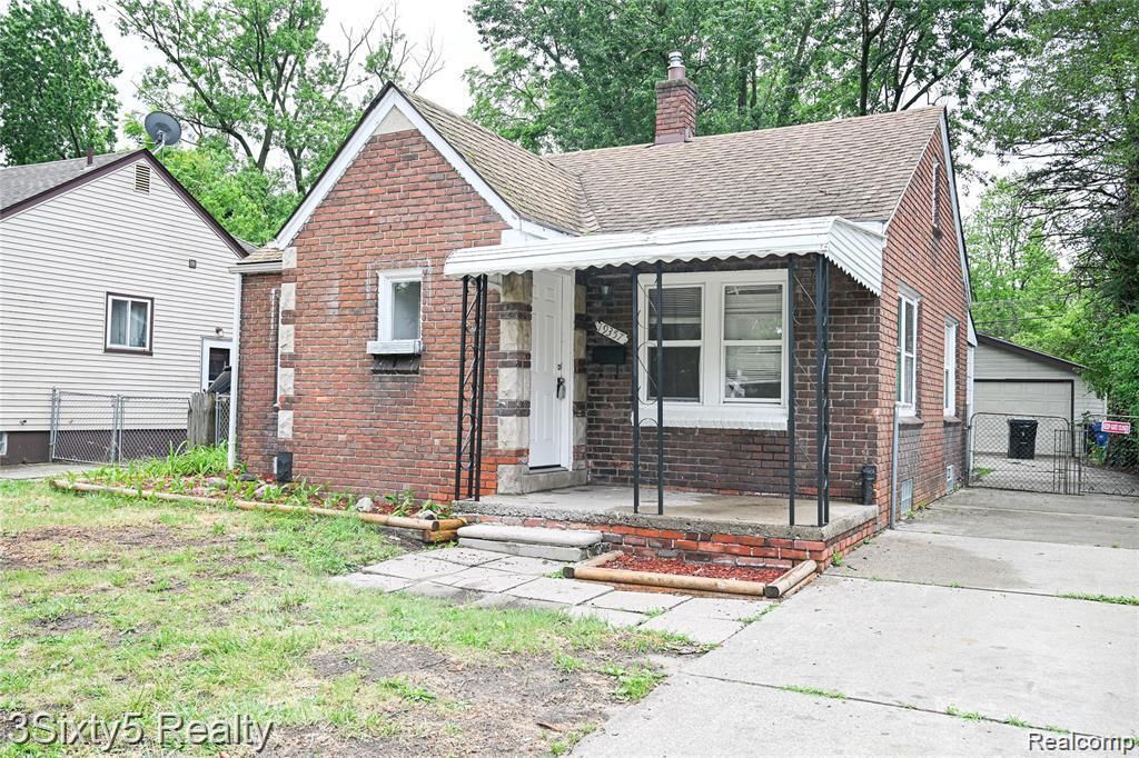 19357 Centralia, Redford charter township
