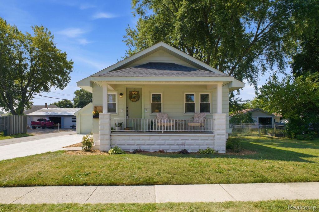 33 W Wabash Avenue, Belleville city