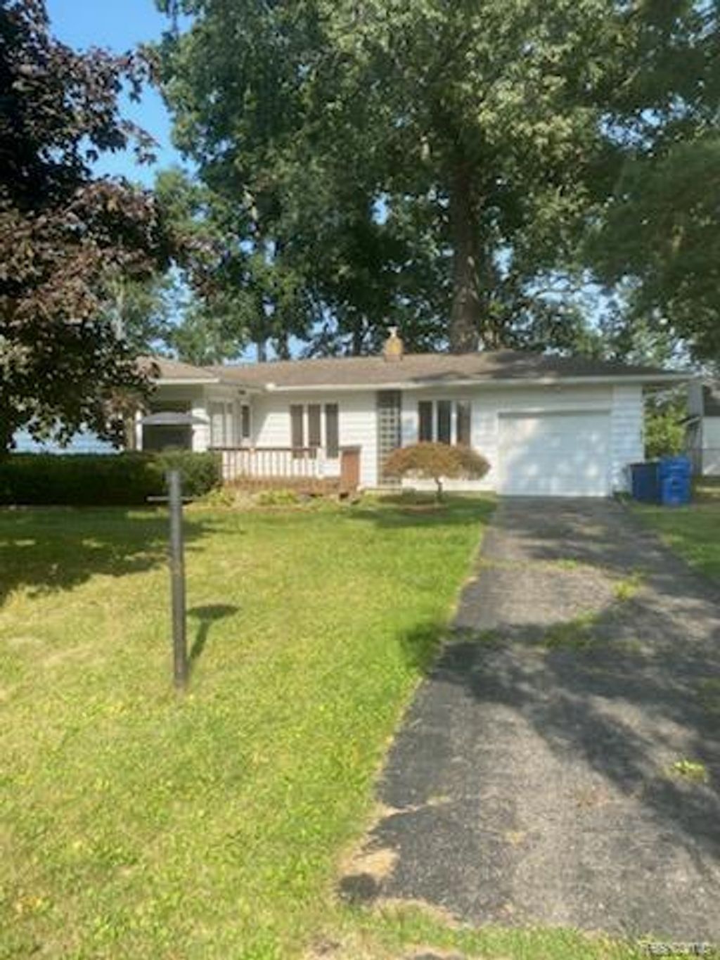 1226 Alhi Street, Waterford charter township