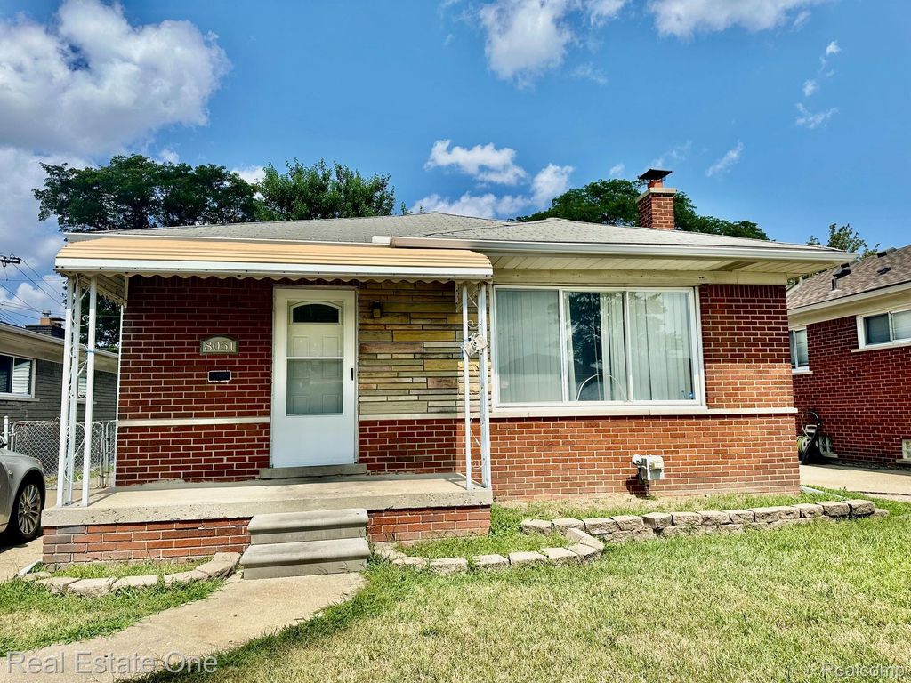 8051 Marian Street, Warren city