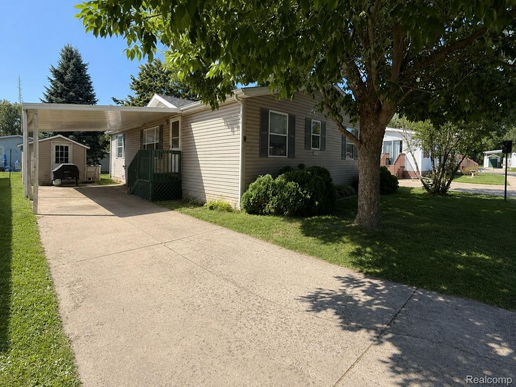409 Colorado River Drive, Adrian city