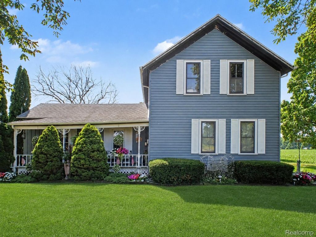 7660 Junction Road, Frankenmuth township