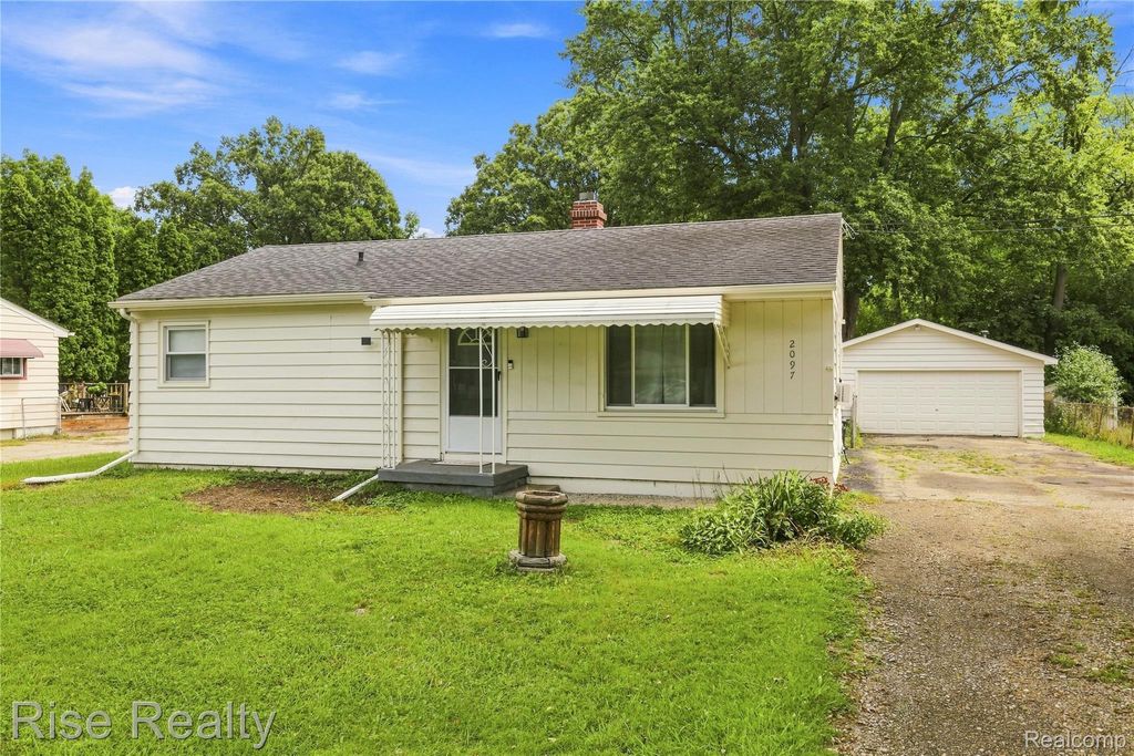 2097 Christner Street, Burton city
