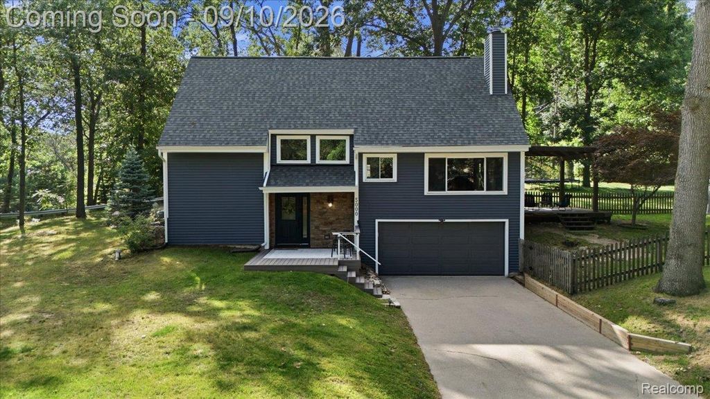 5000 Algonquin Boulevard, Independence charter township