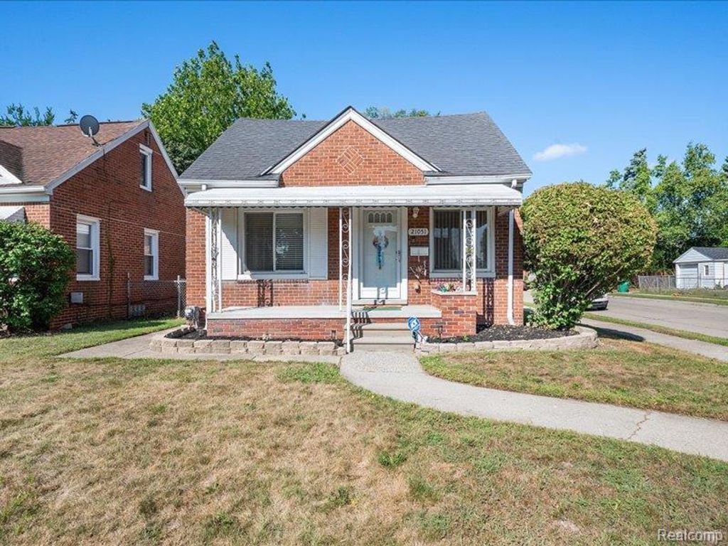 21051 Universal Avenue, Eastpointe city
