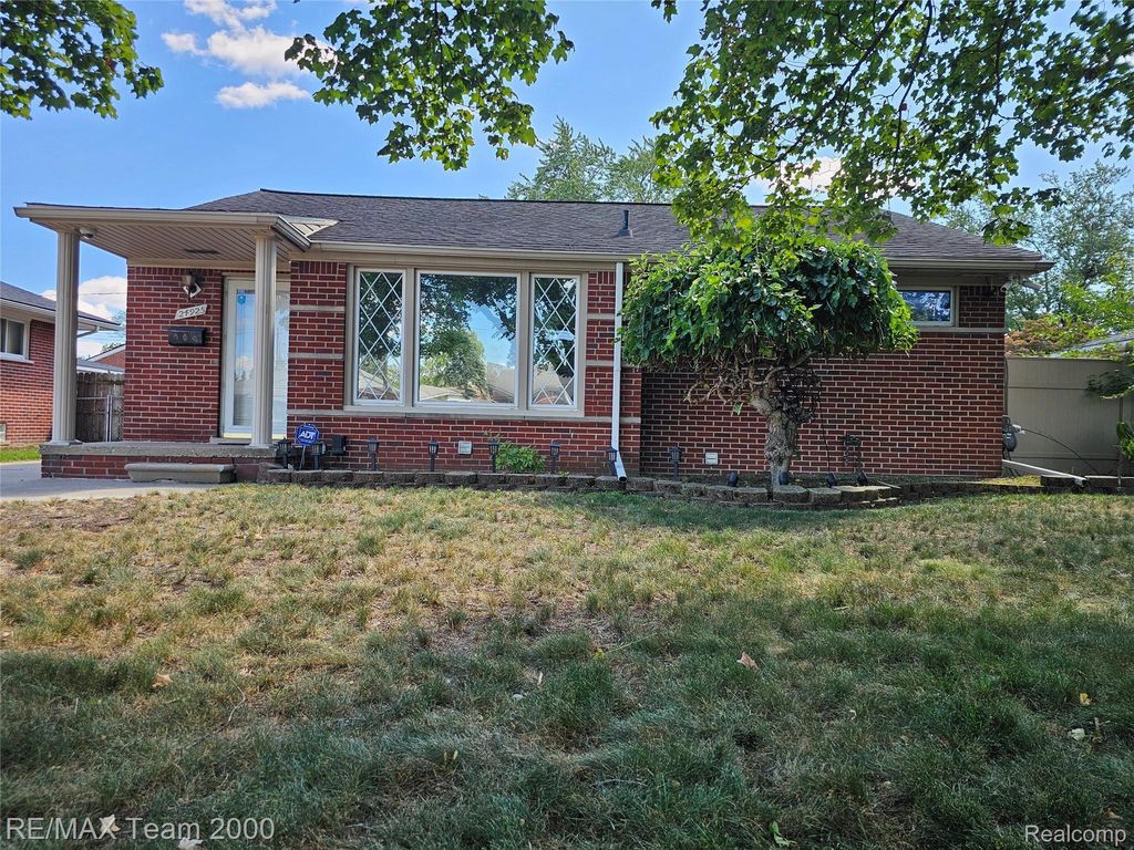 24925 Van Buren Road, Dearborn Heights city