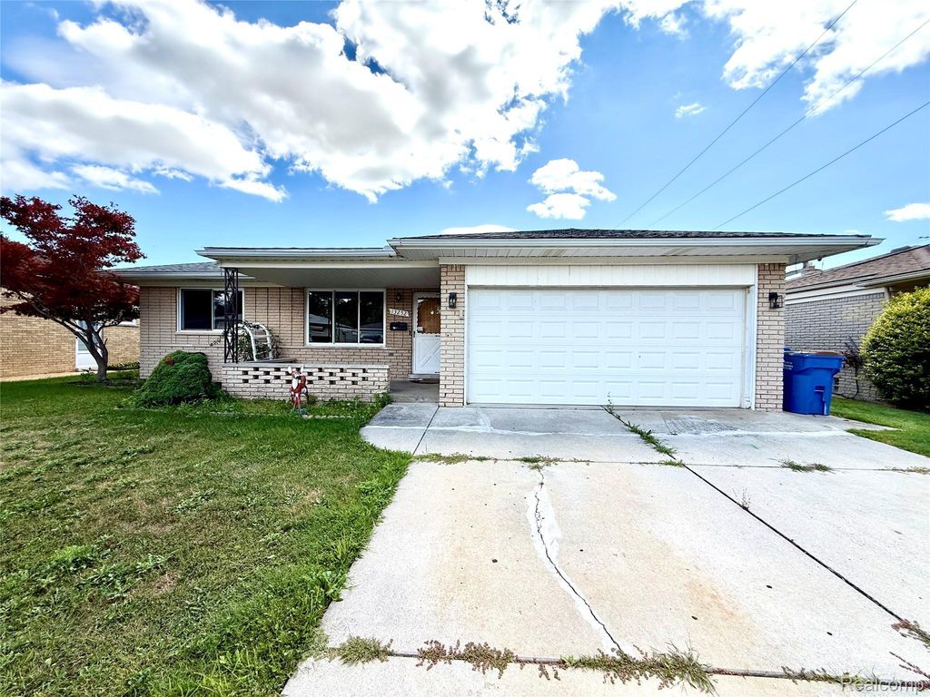 13252 Diena Drive, Warren city