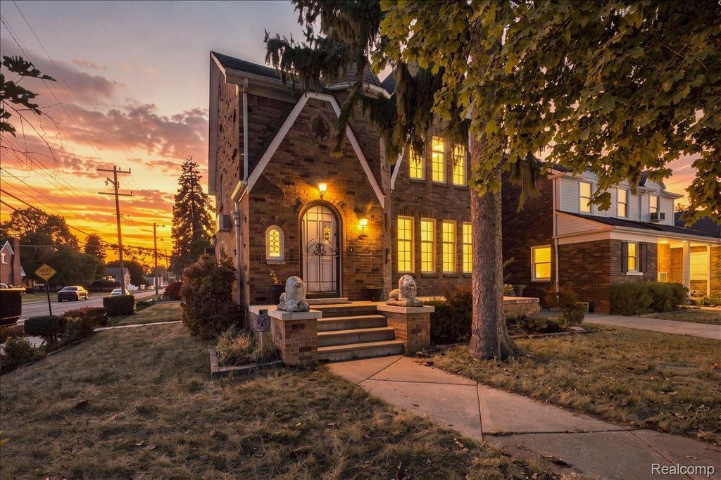 8205 Ward Street, Detroit city